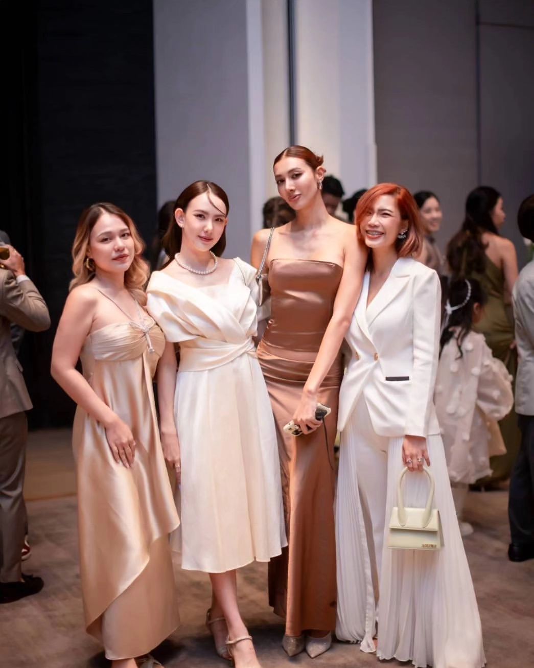 เชอรีน - ณัฐจารี หรเวชกุล