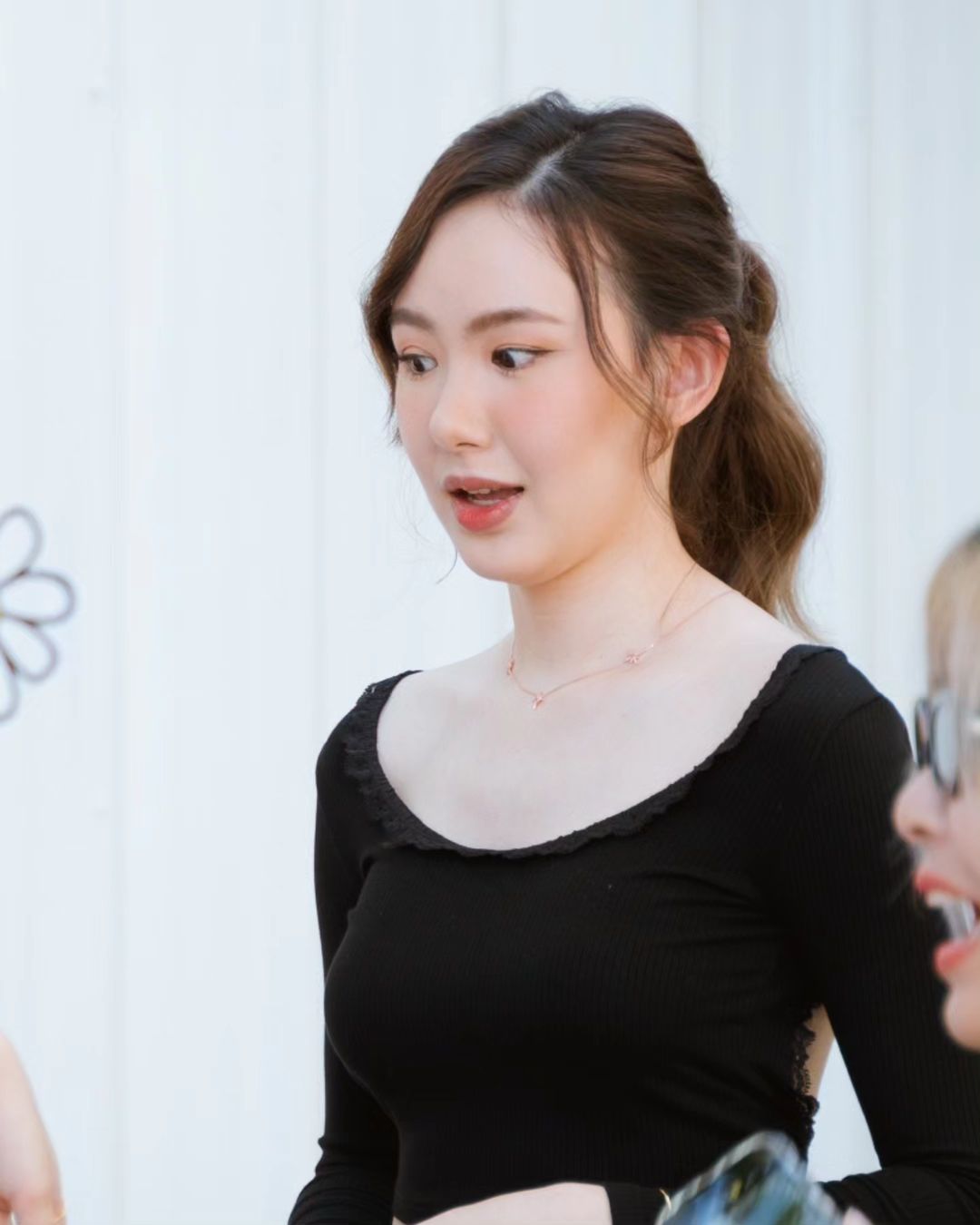 เชอรีน - ณัฐจารี หรเวชกุล
