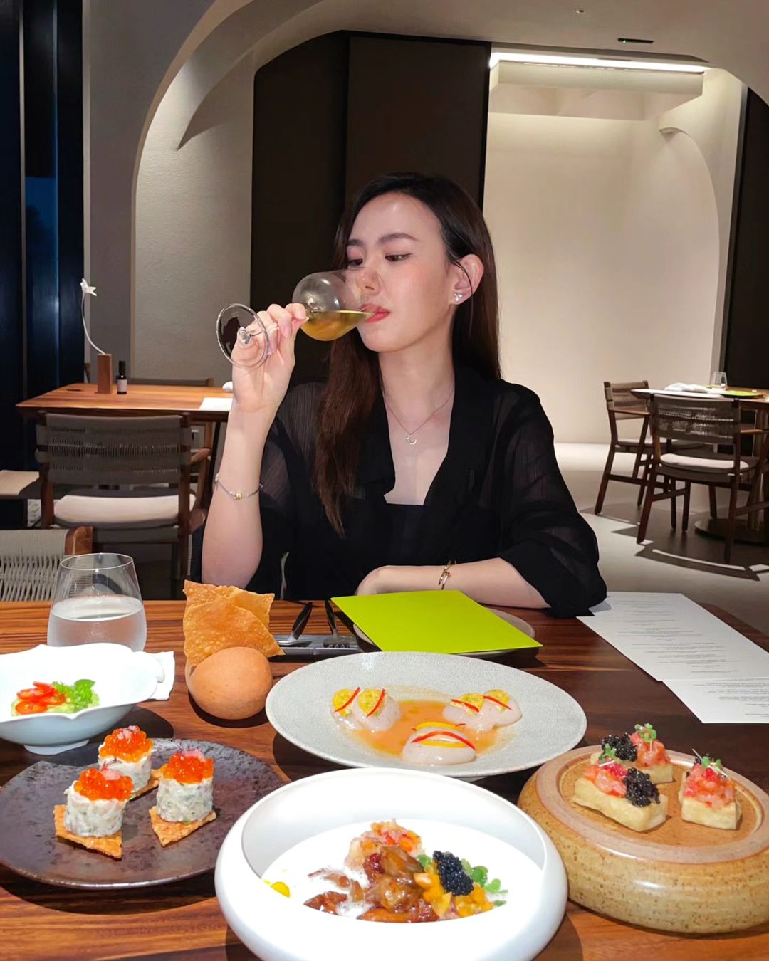 เชอรีน - ณัฐจารี หรเวชกุล