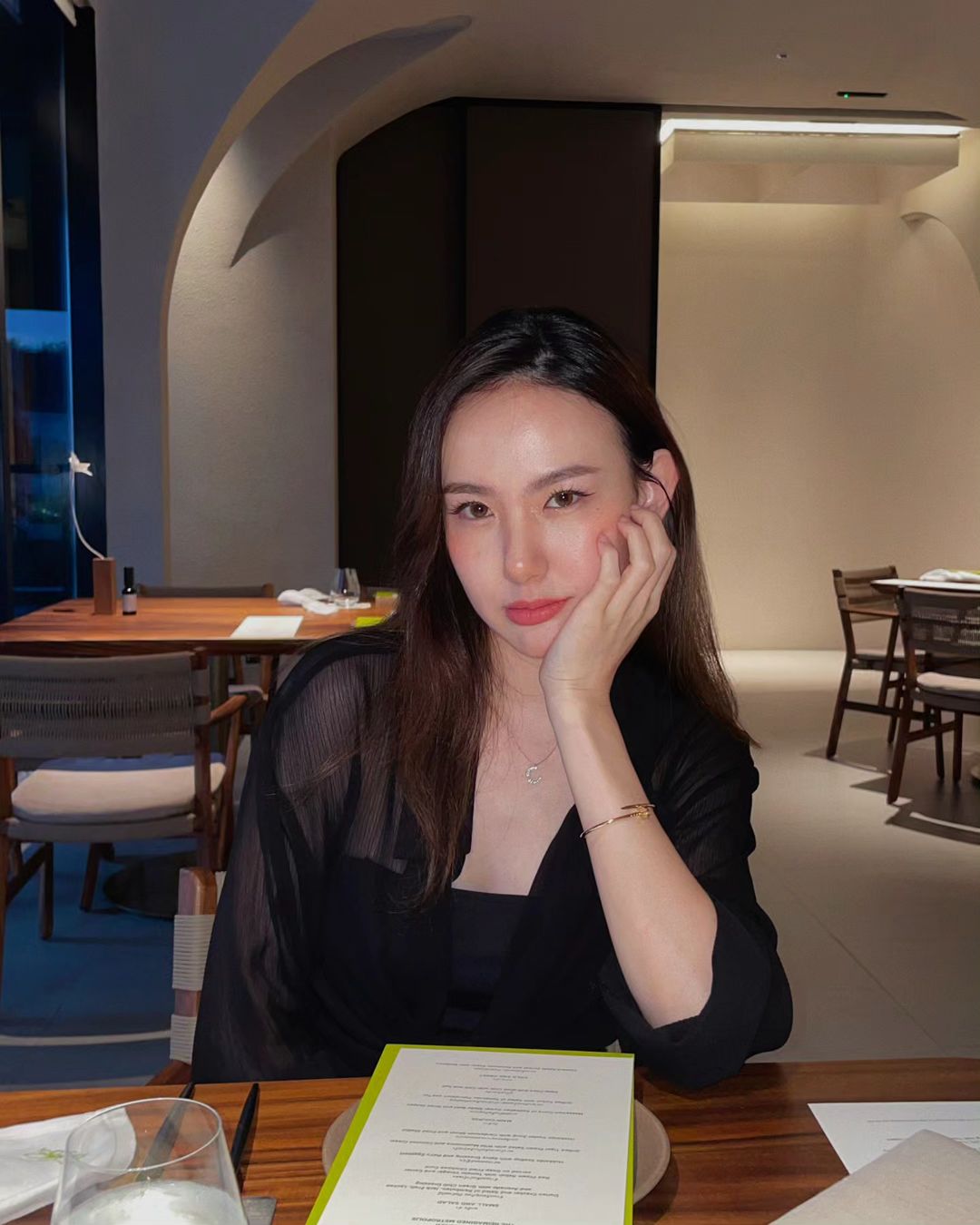 เชอรีน - ณัฐจารี หรเวชกุล