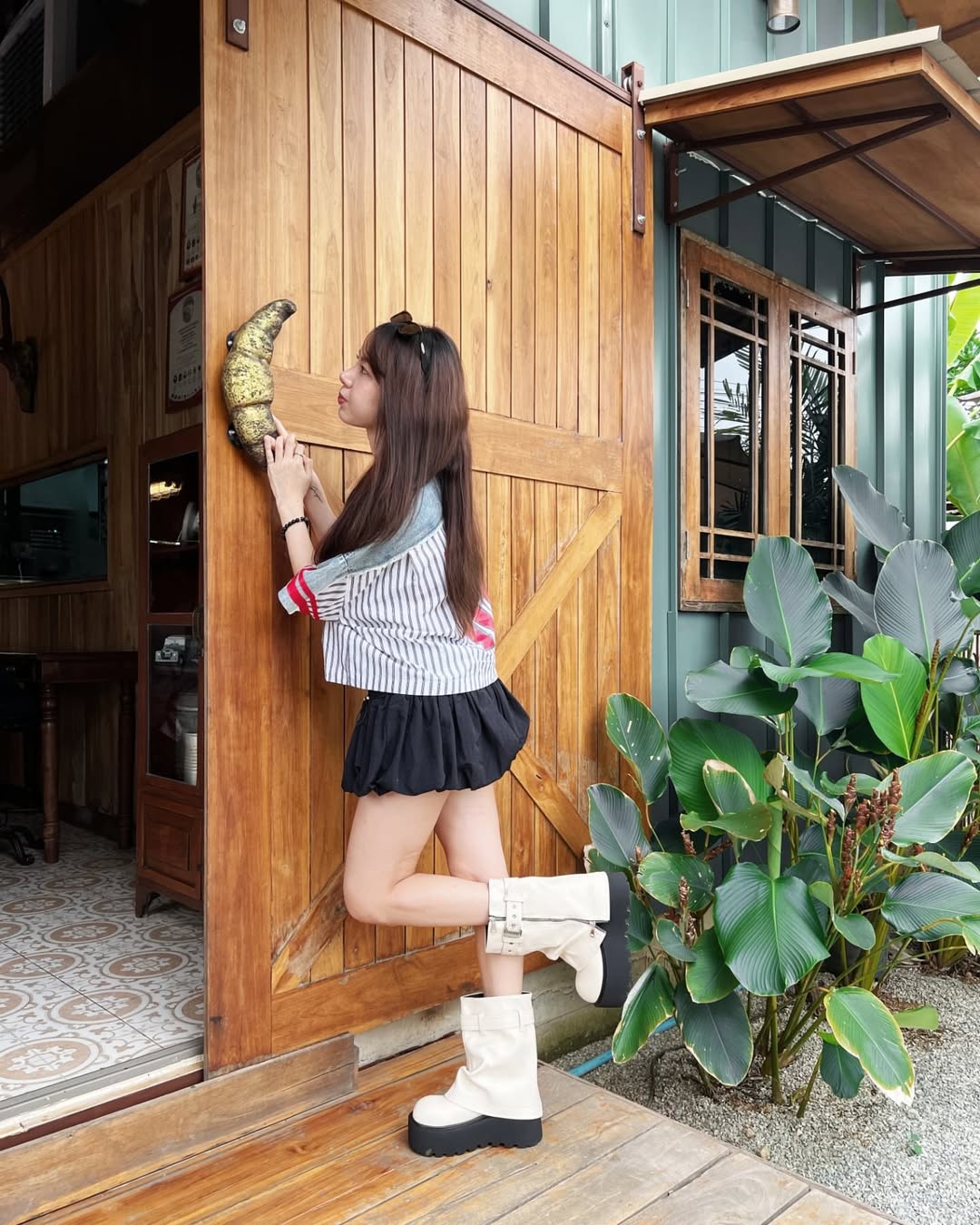 เชอรีน - ณัฐจารี หรเวชกุล