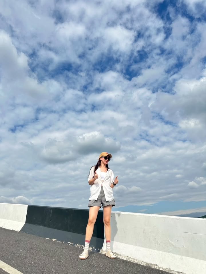 เชอรีน - ณัฐจารี หรเวชกุล