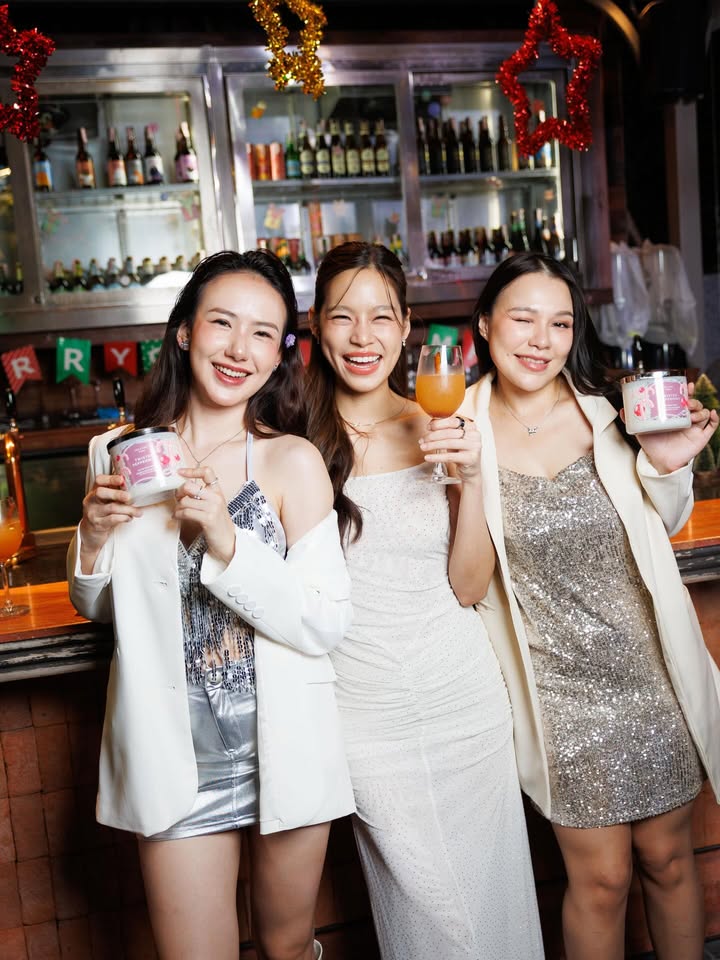 เชอรีน - ณัฐจารี หรเวชกุล