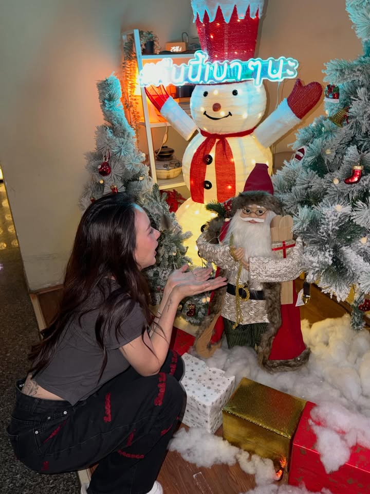 เชอรีน - ณัฐจารี หรเวชกุล