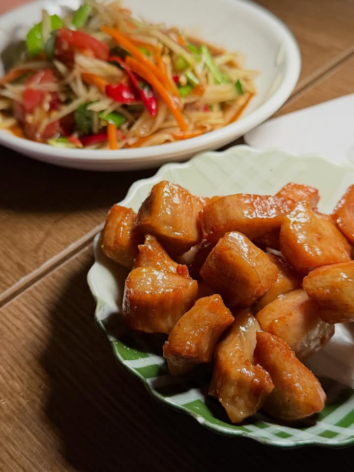 เชอรีน - ณัฐจารี หรเวชกุล