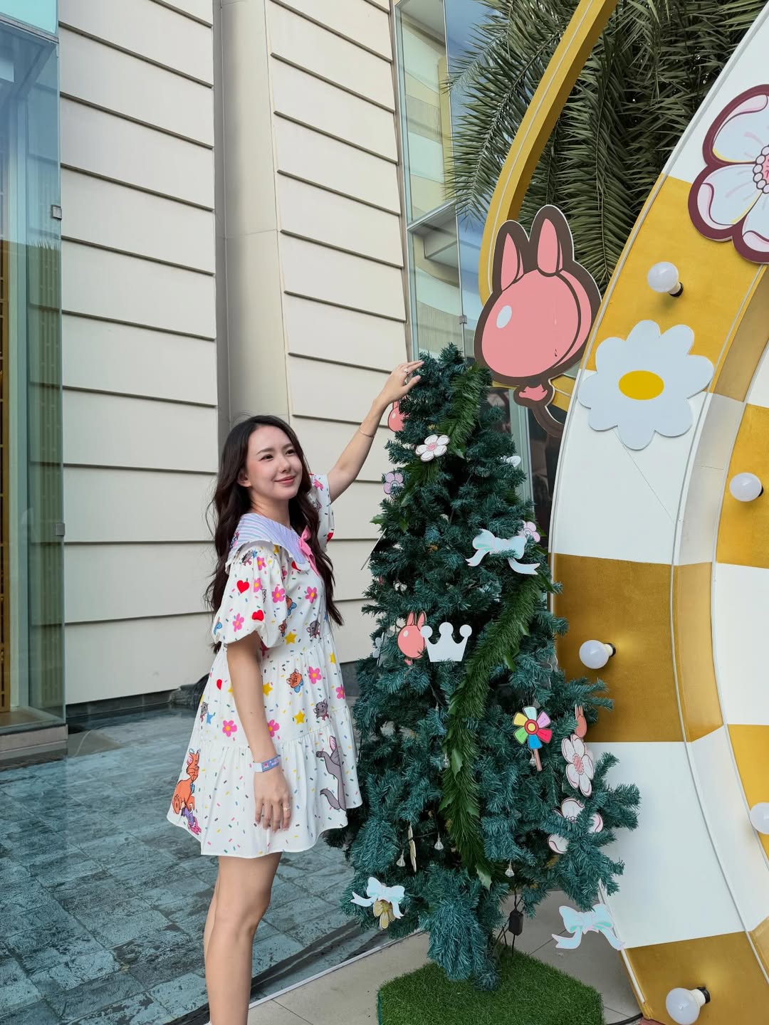 เชอรีน - ณัฐจารี หรเวชกุล