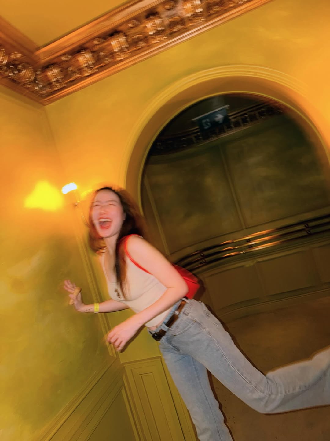 เชอรีน - ณัฐจารี หรเวชกุล