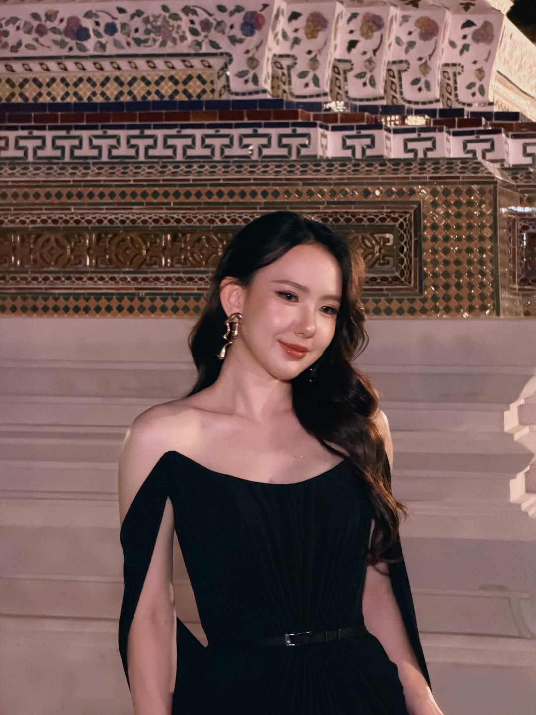 เชอรีน - ณัฐจารี หรเวชกุล