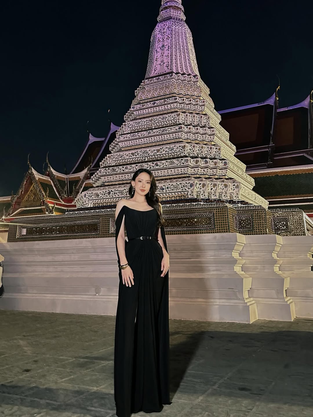 เชอรีน - ณัฐจารี หรเวชกุล