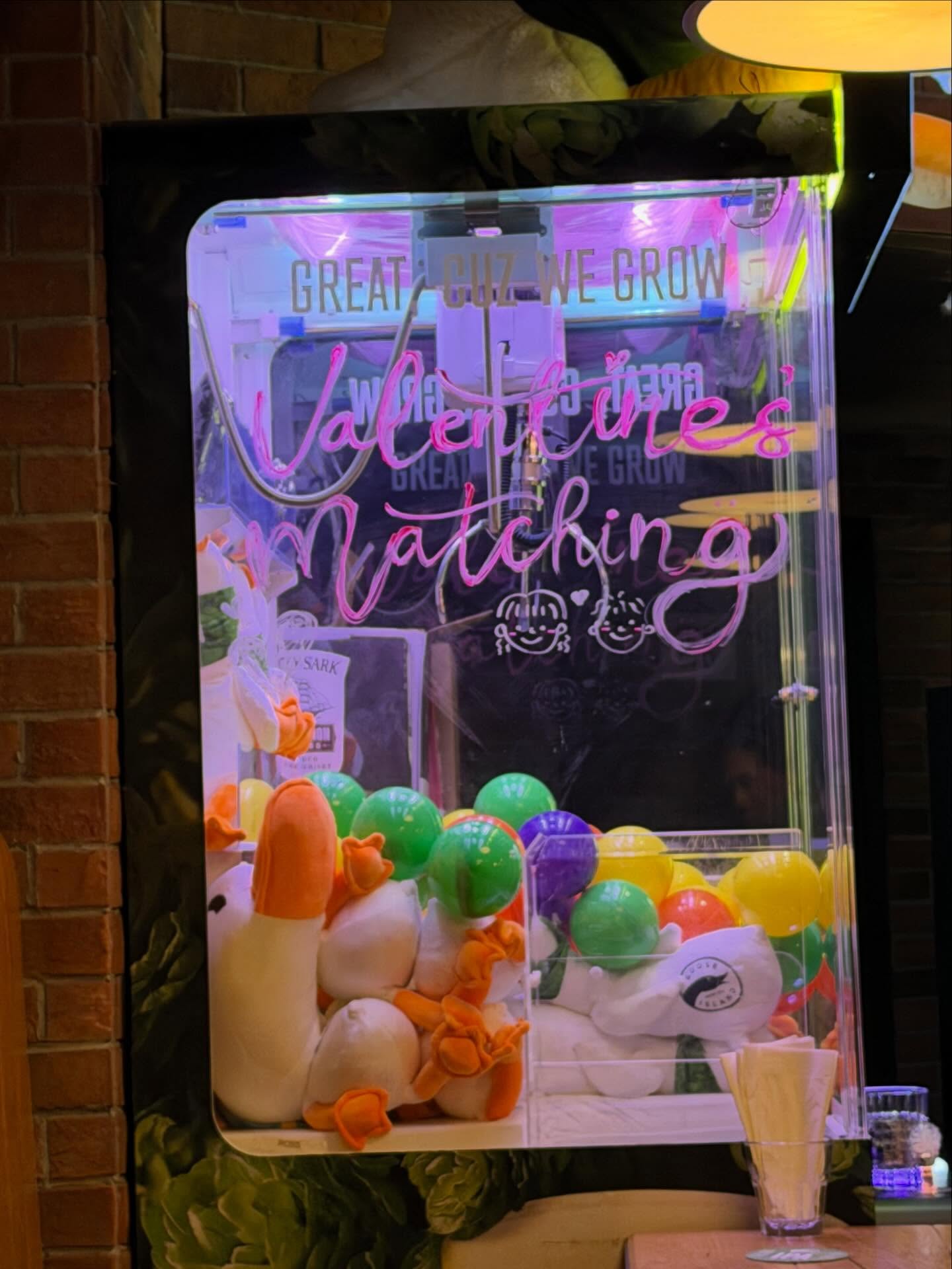 เชอรีน - ณัฐจารี หรเวชกุล