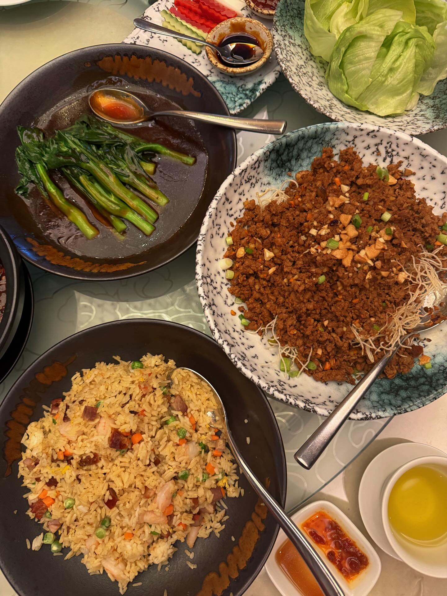 เชอรีน - ณัฐจารี หรเวชกุล