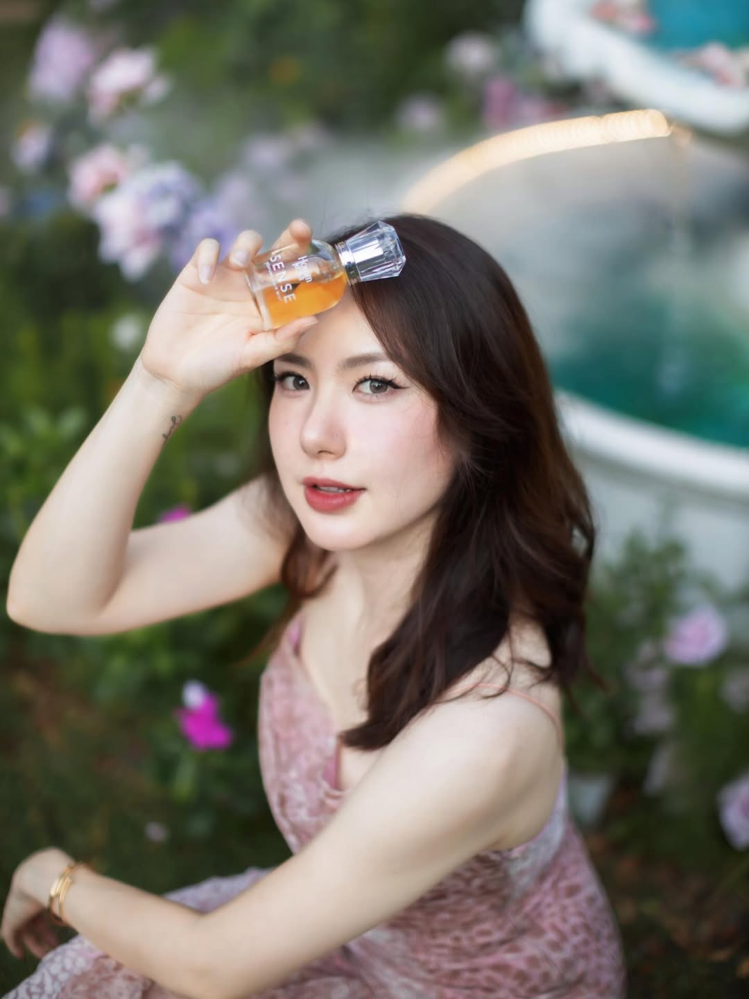 เชอรีน - ณัฐจารี หรเวชกุล