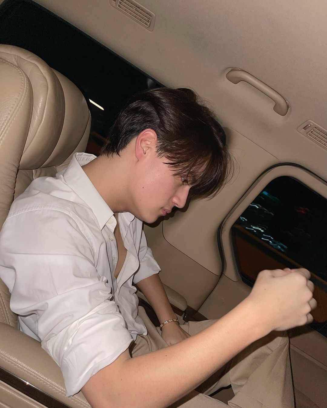 ไอซ์ - พาริส อินทรโกมาลย์สุต