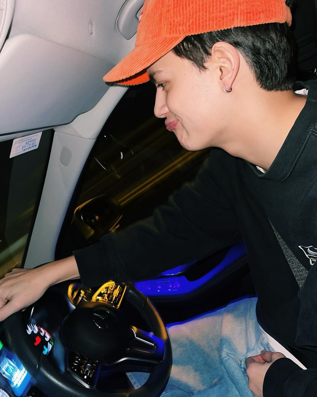 ไอซ์ - พาริส อินทรโกมาลย์สุต