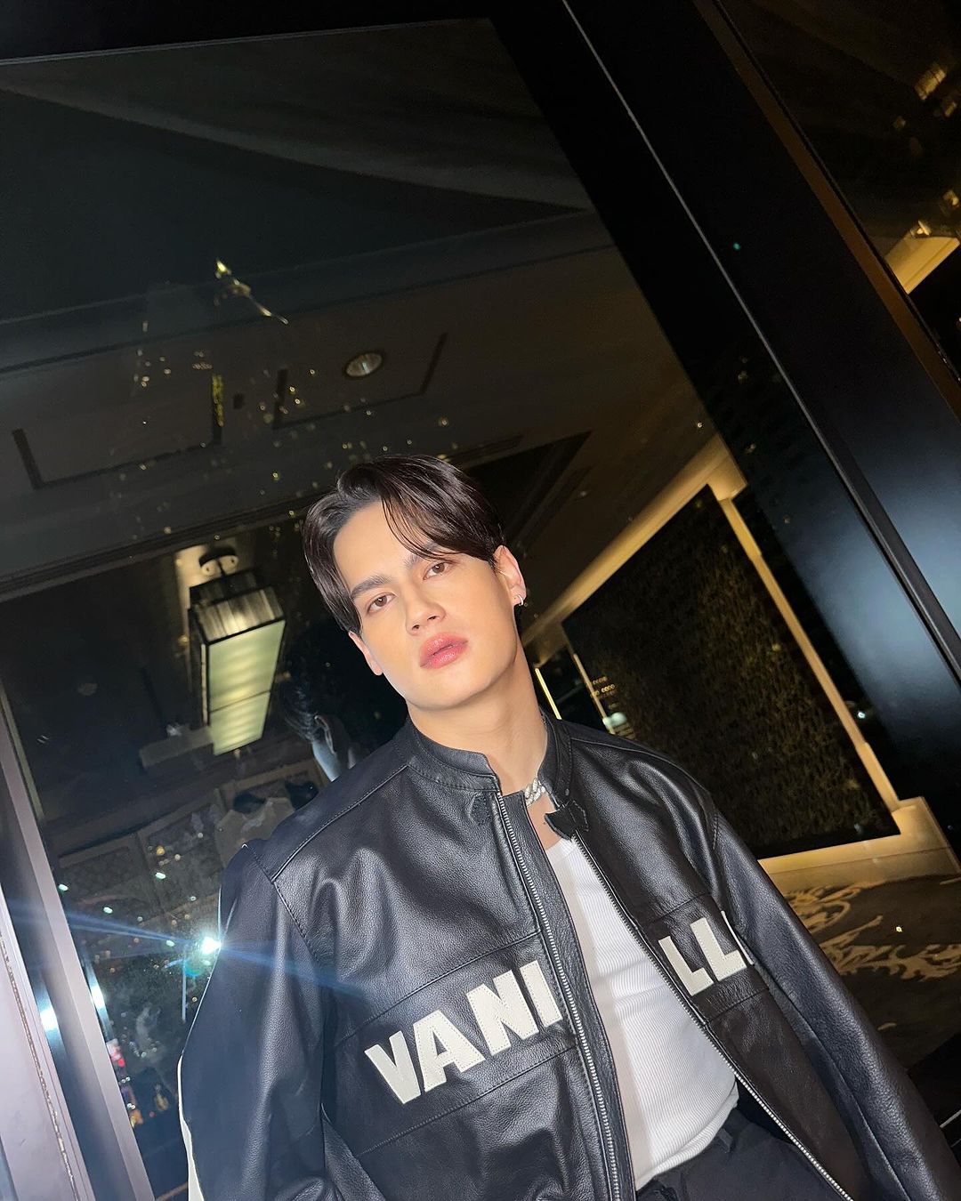 ไอซ์ - พาริส อินทรโกมาลย์สุต