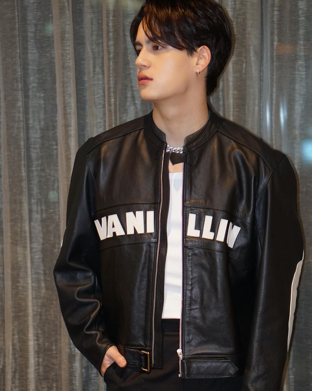 ไอซ์ - พาริส อินทรโกมาลย์สุต