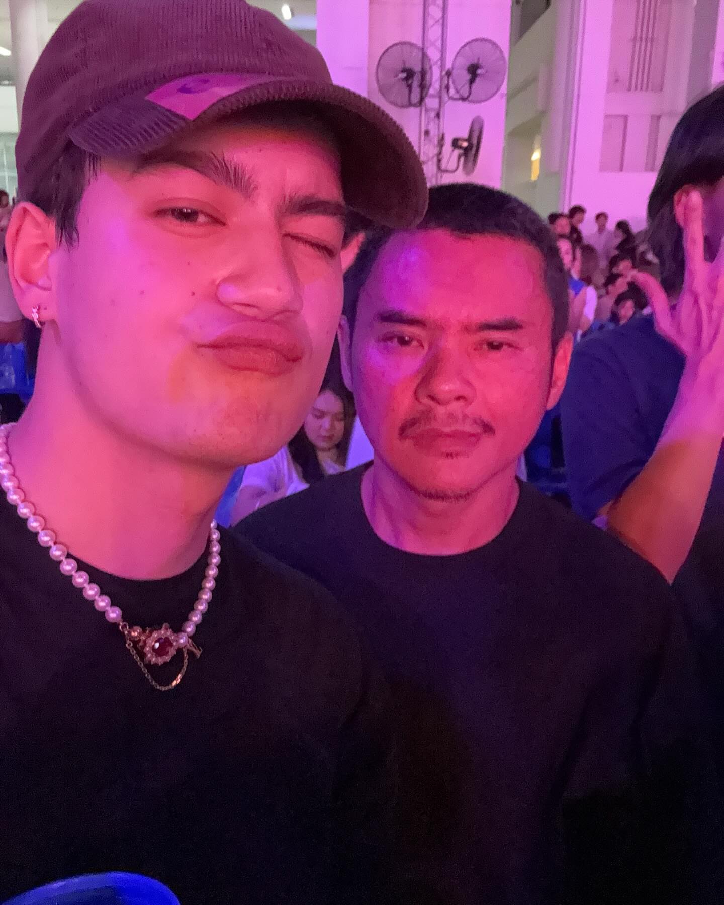 ไอซ์ - พาริส อินทรโกมาลย์สุต