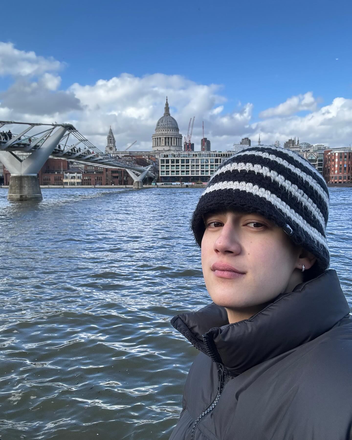 ไอซ์ - พาริส อินทรโกมาลย์สุต