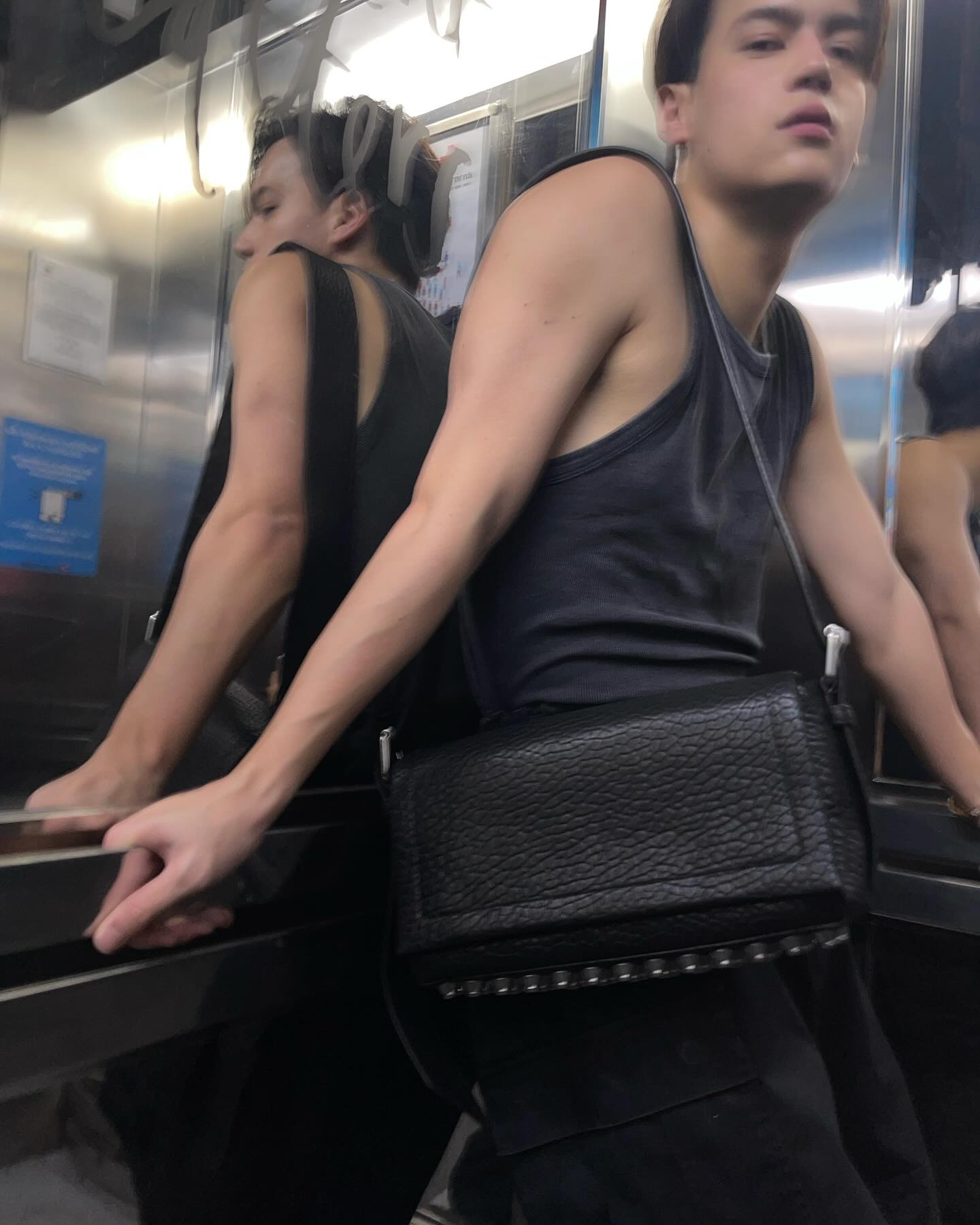 ไอซ์ - พาริส อินทรโกมาลย์สุต