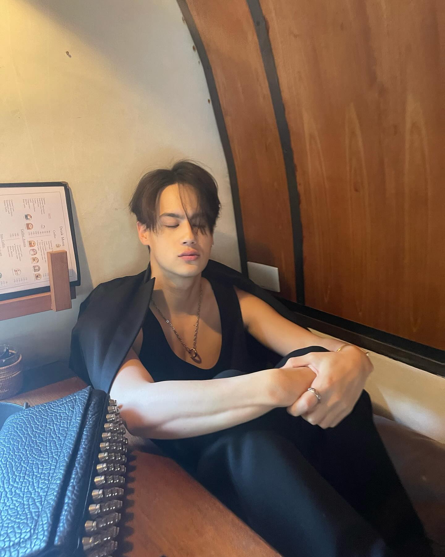 ไอซ์ - พาริส อินทรโกมาลย์สุต