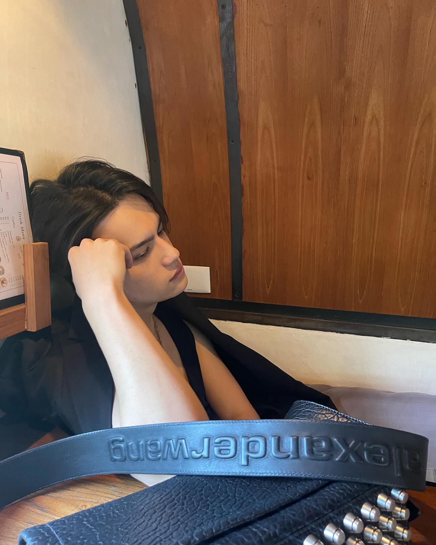 ไอซ์ - พาริส อินทรโกมาลย์สุต