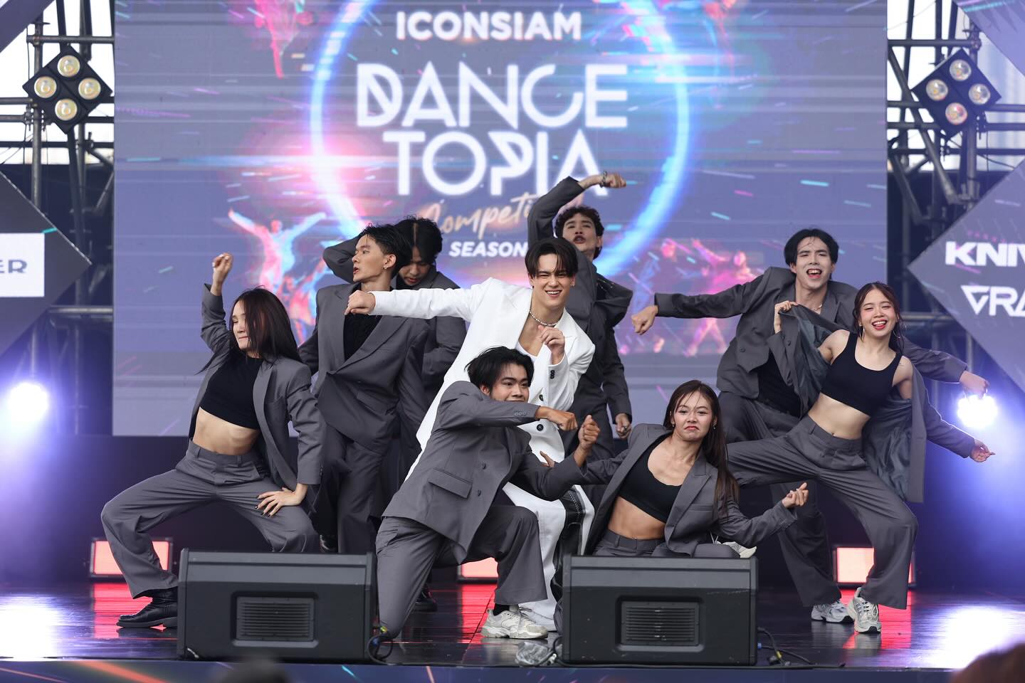 ไอซ์ - พาริส อินทรโกมาลย์สุต