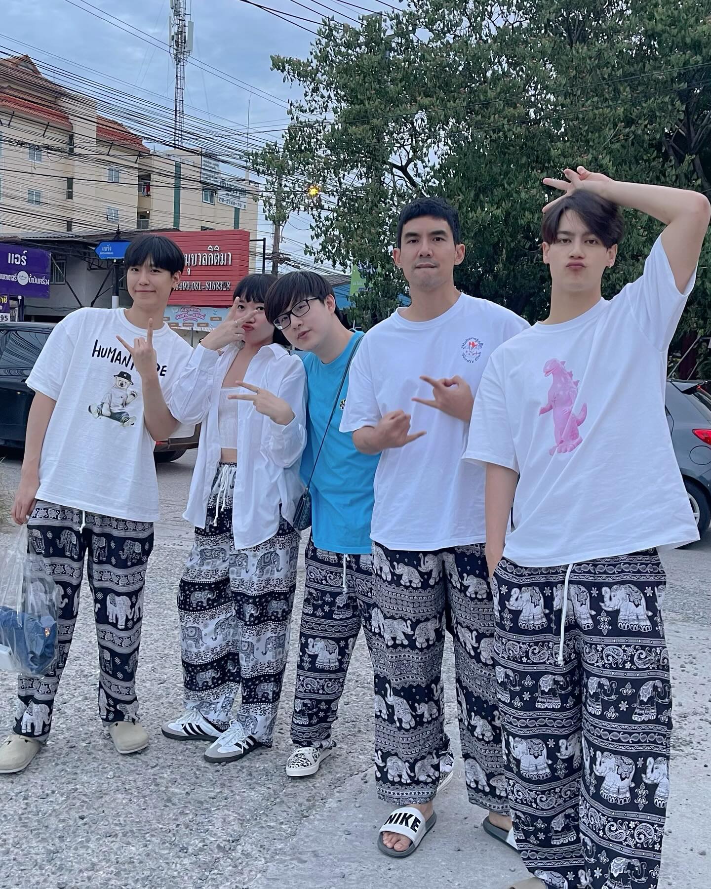 ไอซ์ - พาริส อินทรโกมาลย์สุต