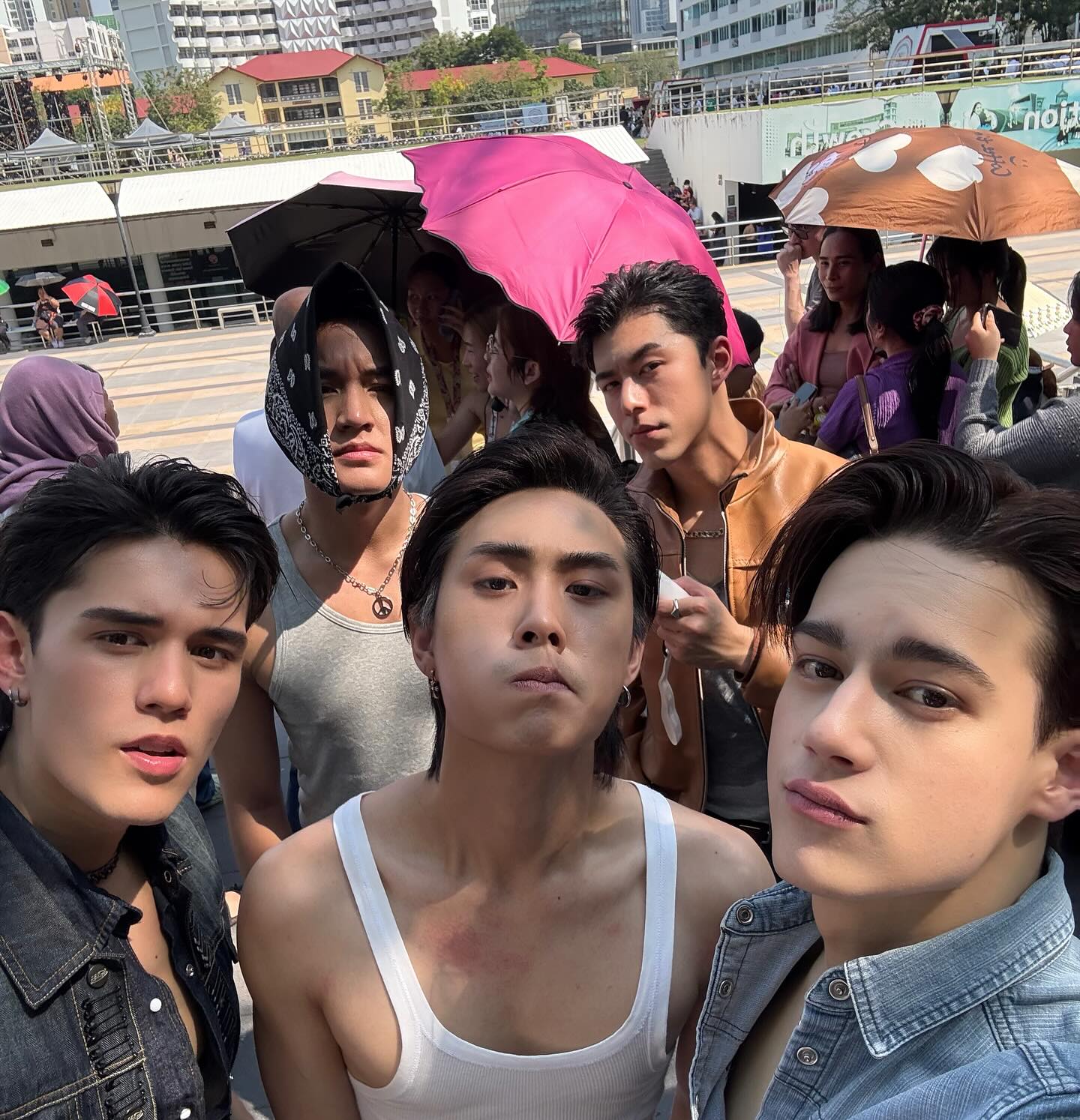 ไอซ์ - พาริส อินทรโกมาลย์สุต
