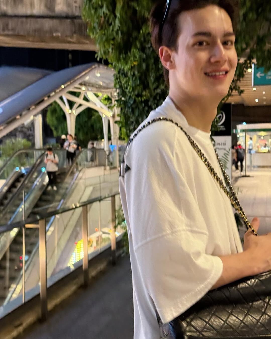 ไอซ์ - พาริส อินทรโกมาลย์สุต