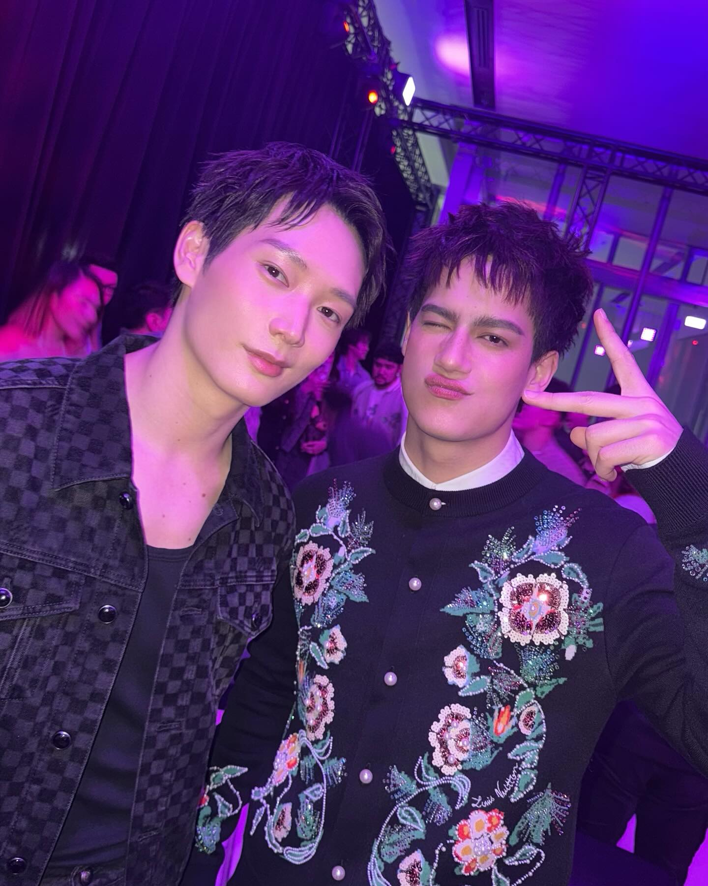 ไอซ์ - พาริส อินทรโกมาลย์สุต