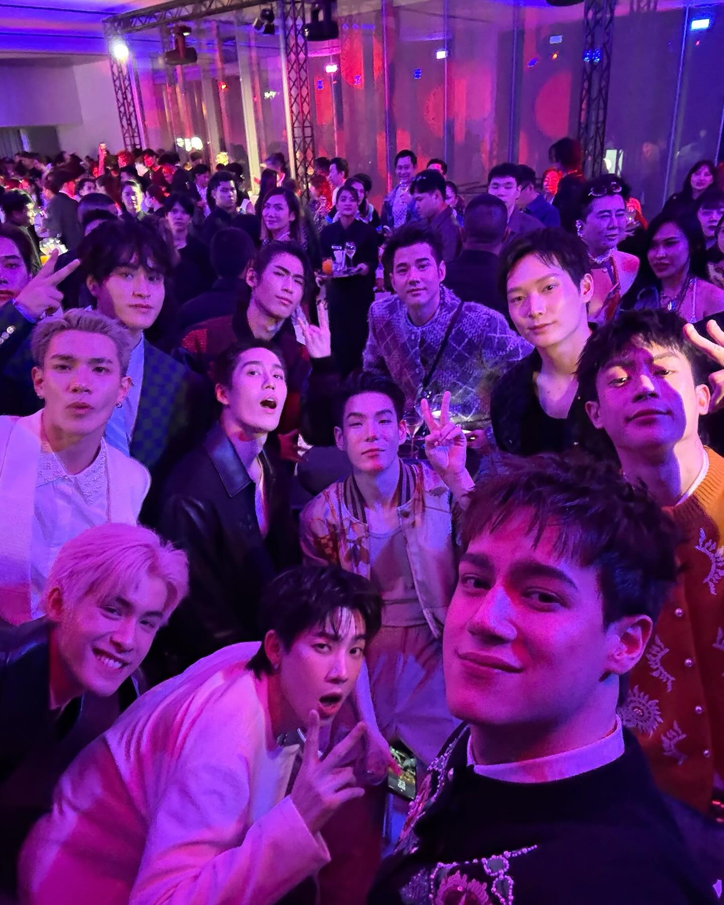 ไอซ์ - พาริส อินทรโกมาลย์สุต