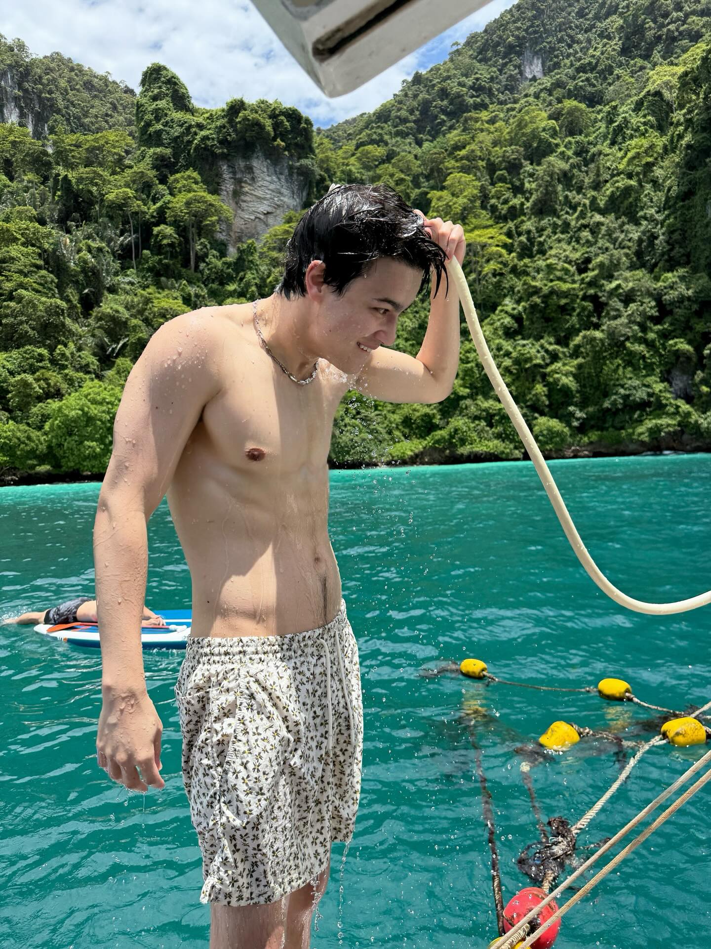ไอซ์ - พาริส อินทรโกมาลย์สุต
