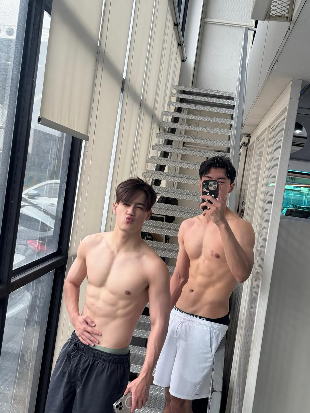 ไอซ์ - พาริส อินทรโกมาลย์สุต