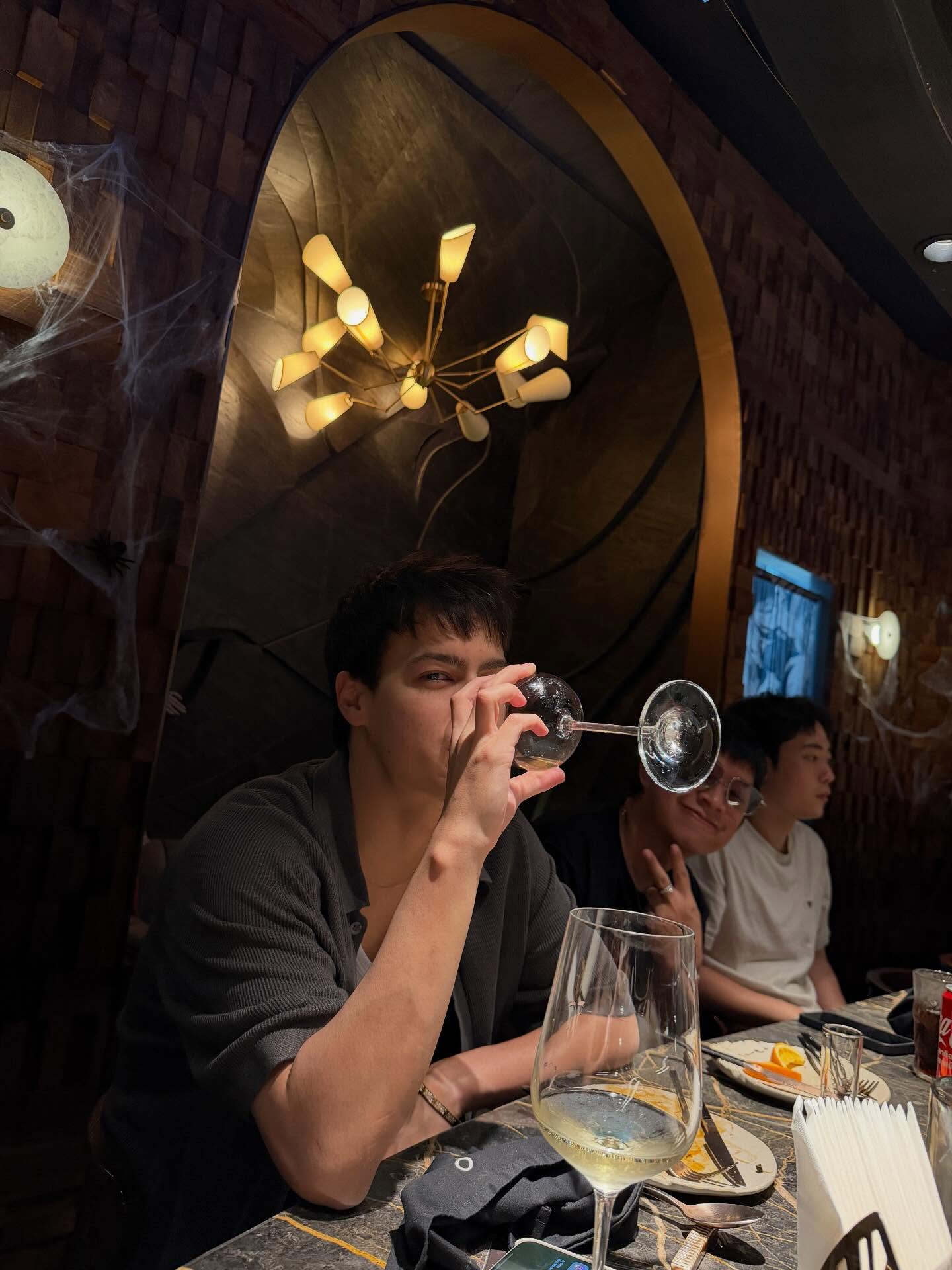 ไอซ์ - พาริส อินทรโกมาลย์สุต