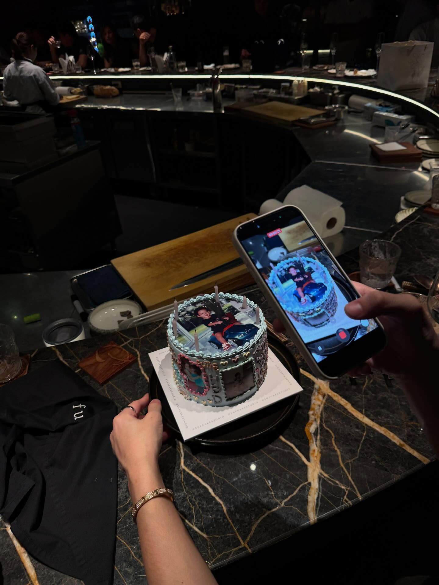 ไอซ์ - พาริส อินทรโกมาลย์สุต