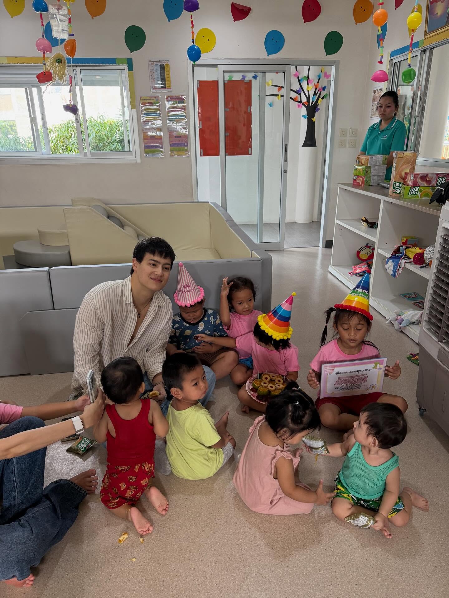 ไอซ์ - พาริส อินทรโกมาลย์สุต