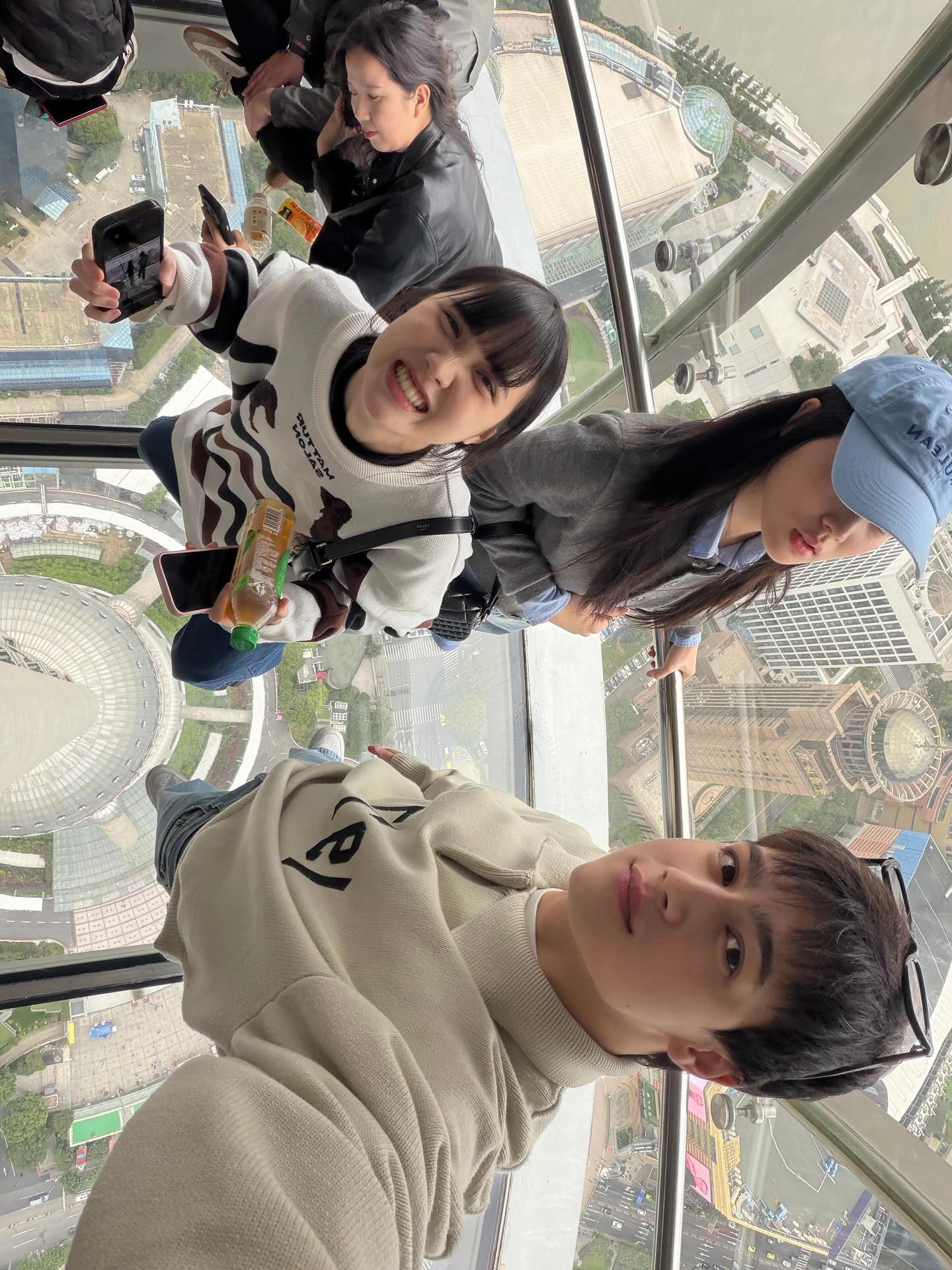 ไอซ์ - พาริส อินทรโกมาลย์สุต