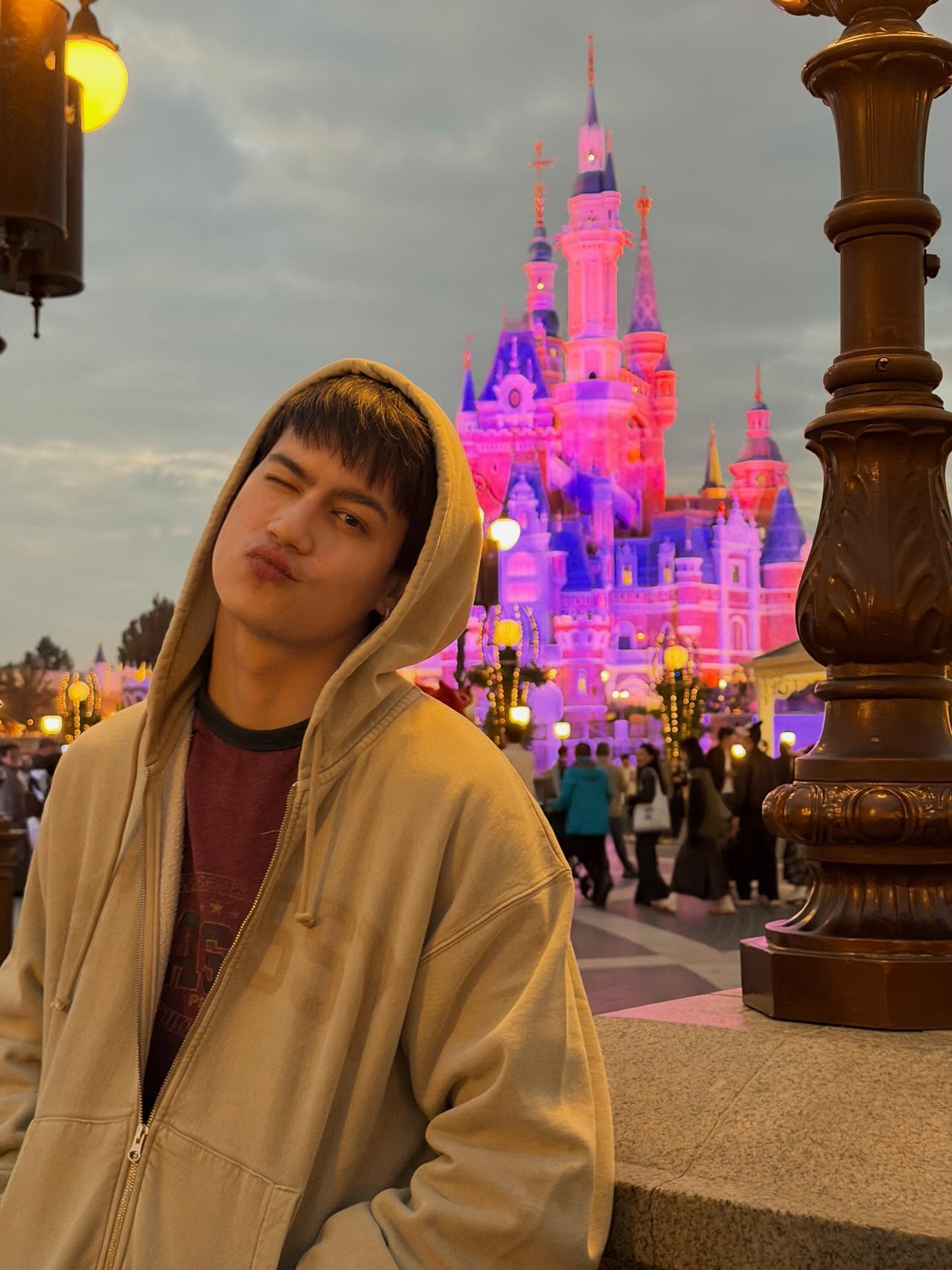 ไอซ์ - พาริส อินทรโกมาลย์สุต