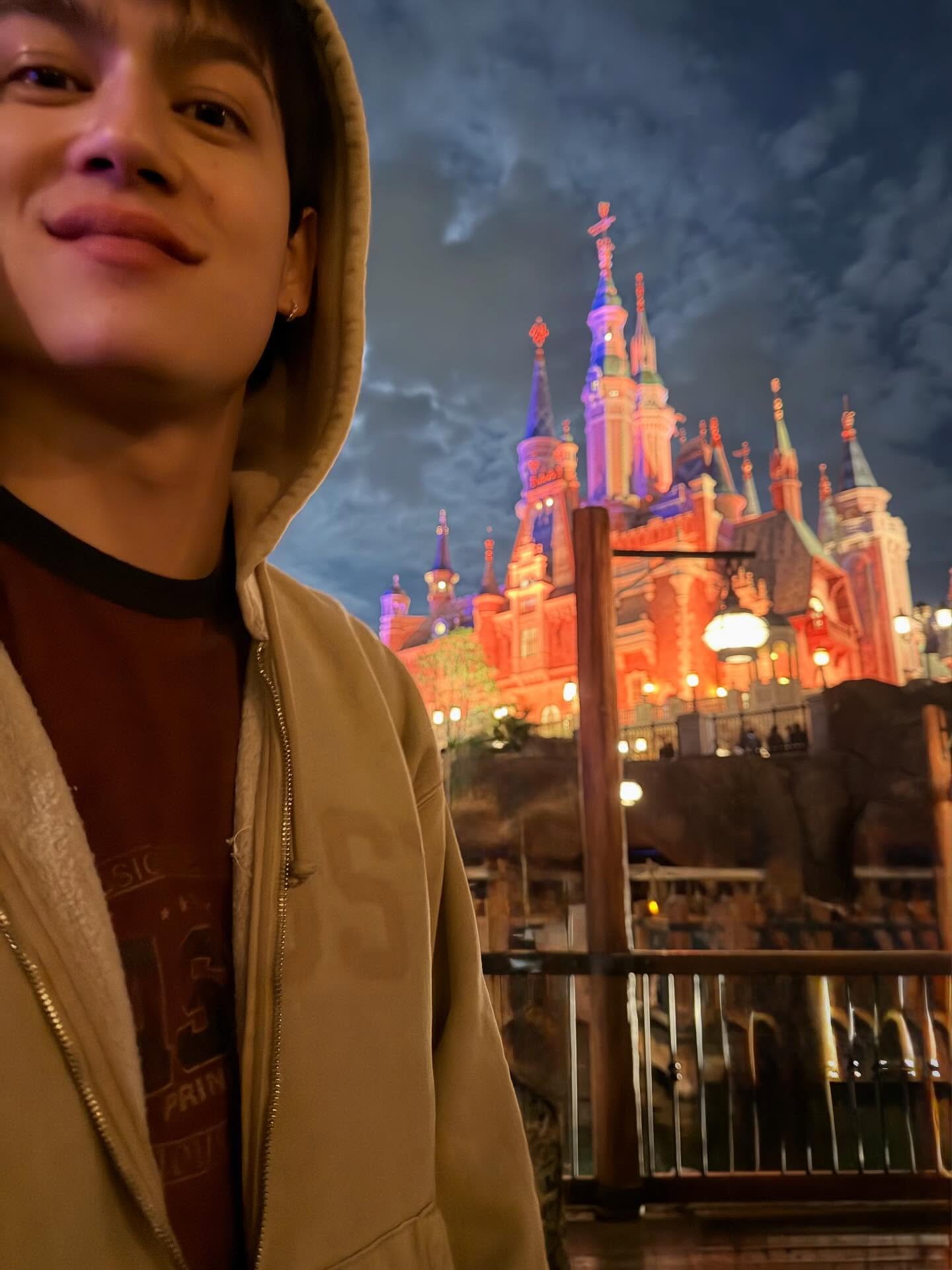 ไอซ์ - พาริส อินทรโกมาลย์สุต