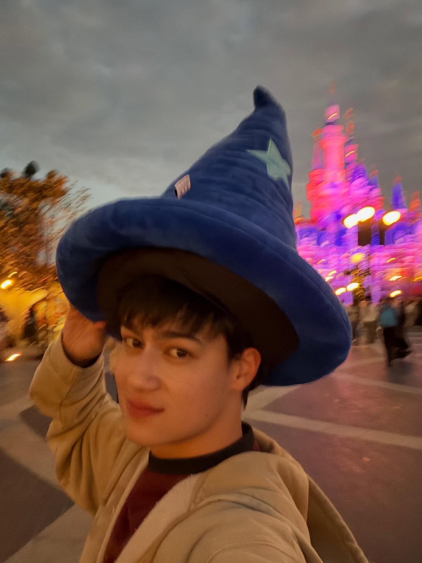 ไอซ์ - พาริส อินทรโกมาลย์สุต