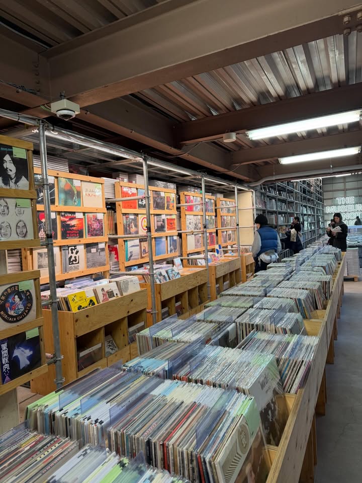 ไอซ์ - พาริส อินทรโกมาลย์สุต