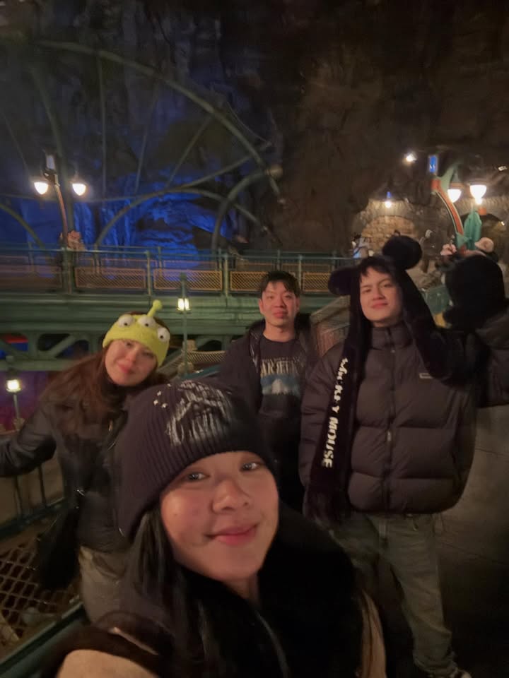 ไอซ์ - พาริส อินทรโกมาลย์สุต