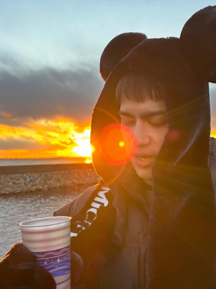 ไอซ์ - พาริส อินทรโกมาลย์สุต