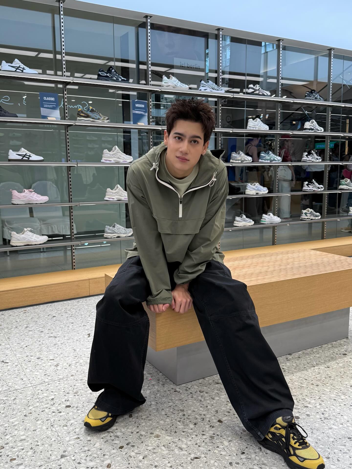 ไอซ์ - พาริส อินทรโกมาลย์สุต