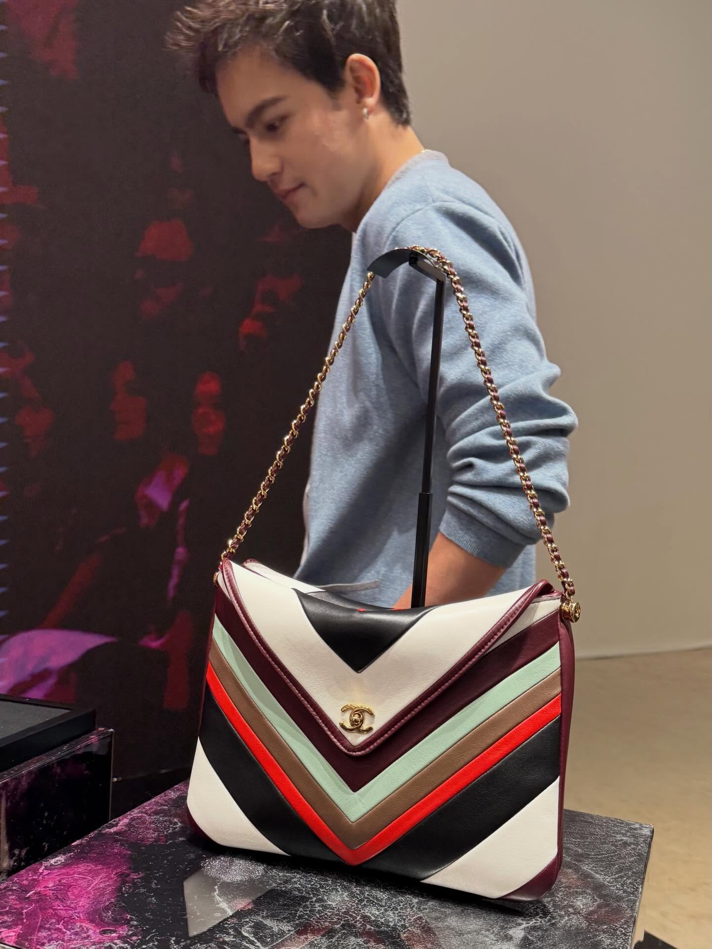 ไอซ์ - พาริส อินทรโกมาลย์สุต