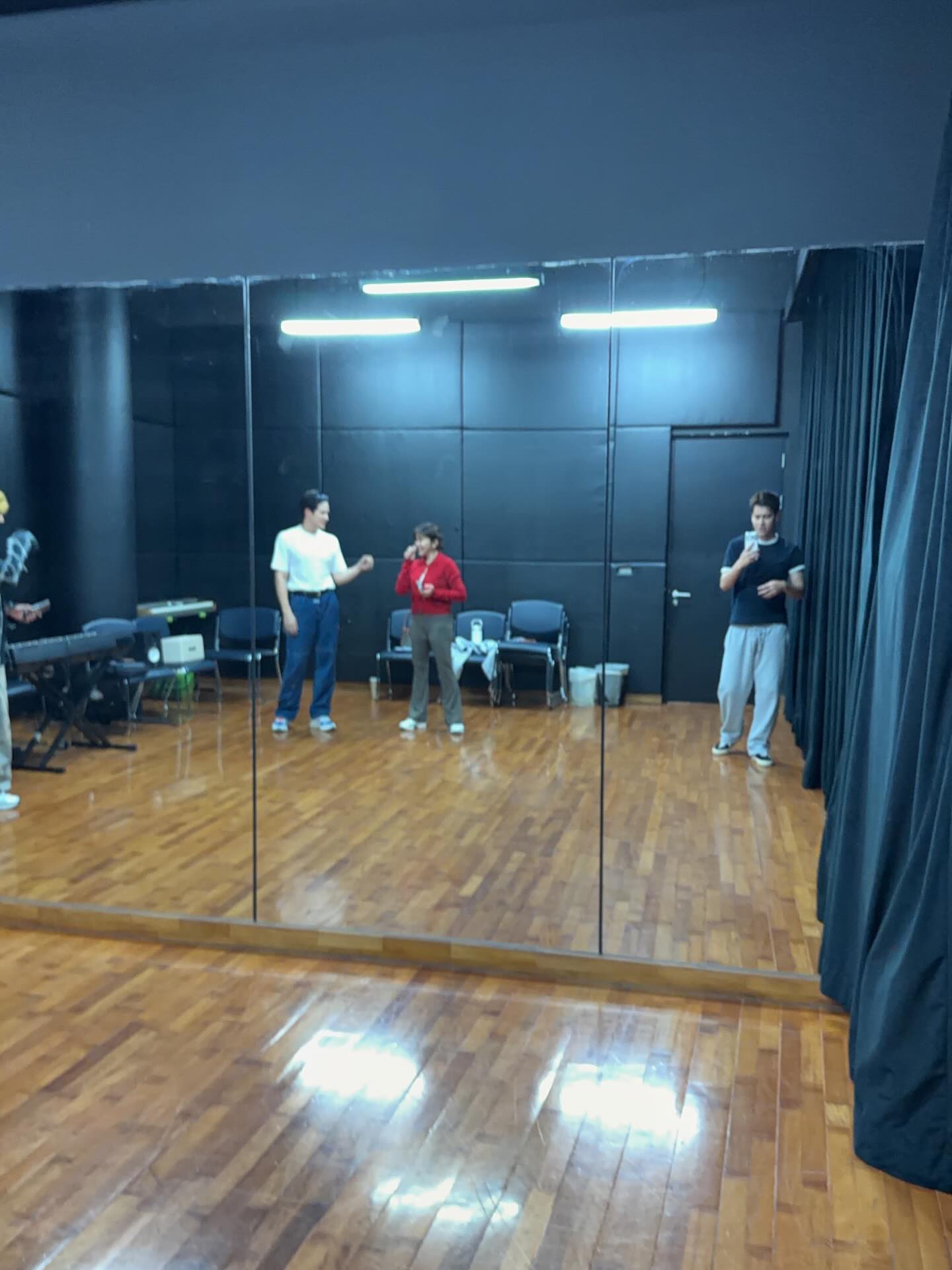 ไอซ์ - พาริส อินทรโกมาลย์สุต