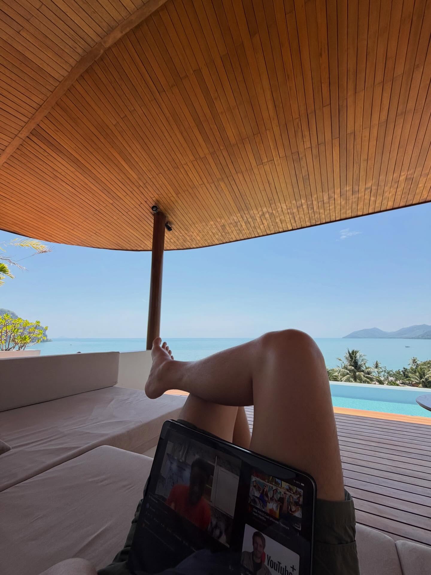 ไอซ์ - พาริส อินทรโกมาลย์สุต