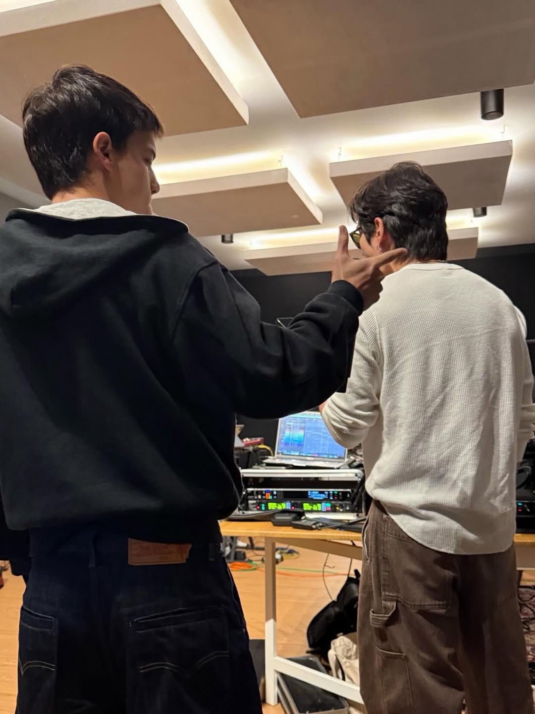 ไอซ์ - พาริส อินทรโกมาลย์สุต