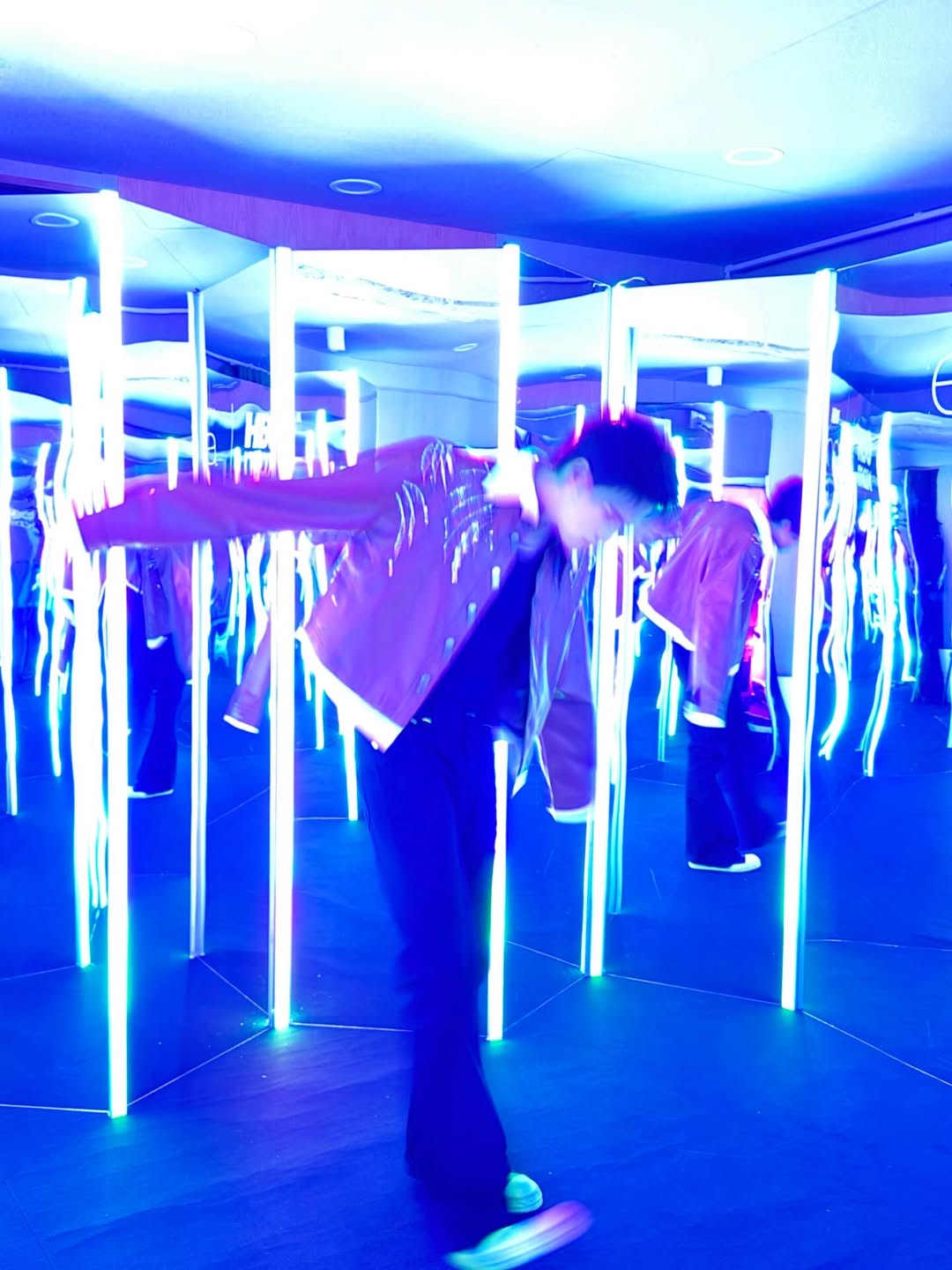 ไอซ์ - พาริส อินทรโกมาลย์สุต