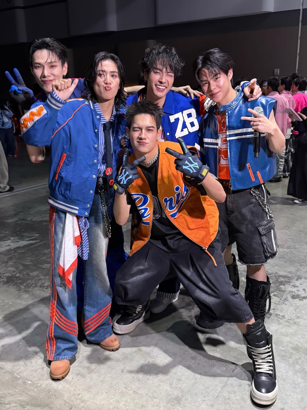 ไอซ์ - พาริส อินทรโกมาลย์สุต